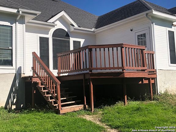3rd image of 906 Hedgestone Dr