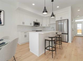 685 S Blackwolf Blvd N, Lethbridge, AB T1H7C7