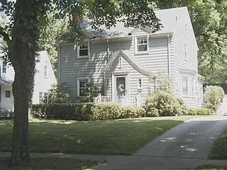 531 E Allen St photo 1