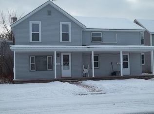 229 S B St, Cheboygan, MI 49721