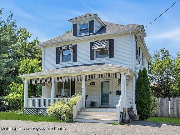 5th image of 264 Norwood Avenue