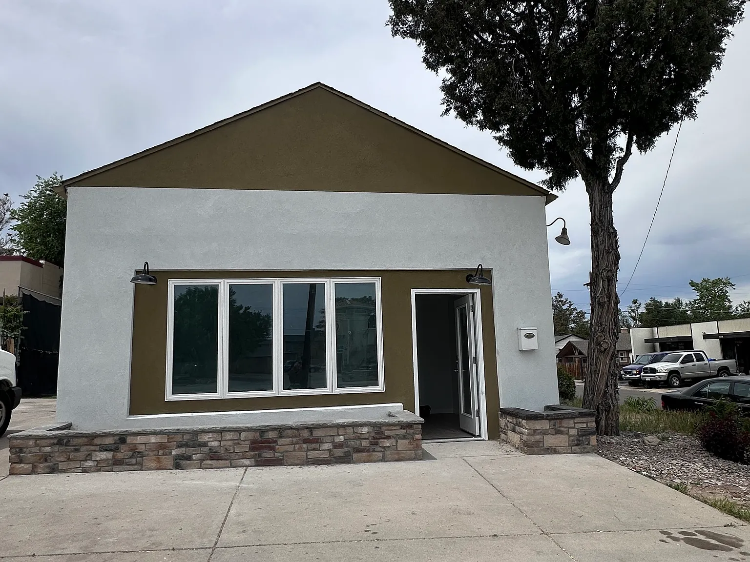 645 S Federal Blvd — Photo 2