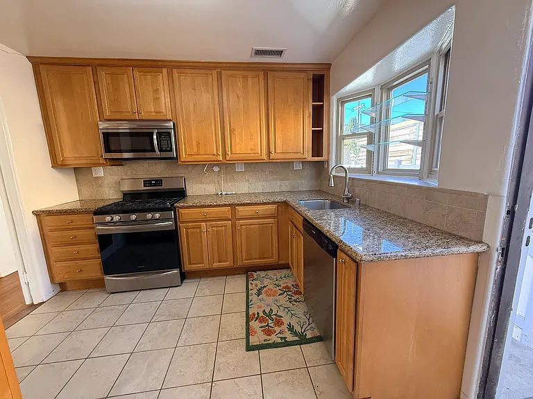 416 D Ave — Photo 9