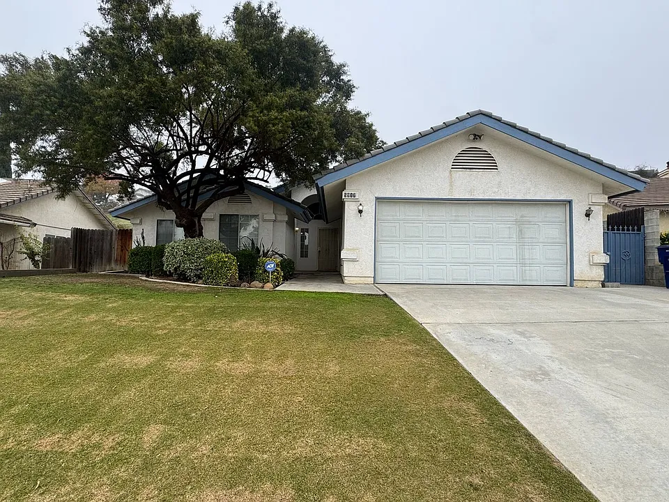 5917 Dorset Dr