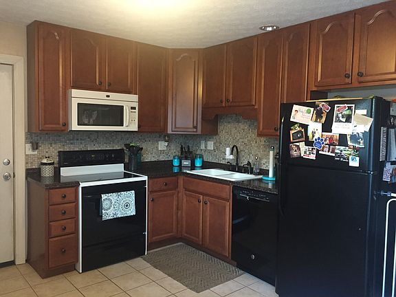 2nd image of 609 Saint Paul Dr