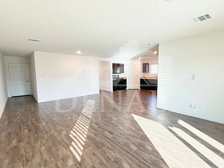 12253 N Sutter Dr — Photo 4