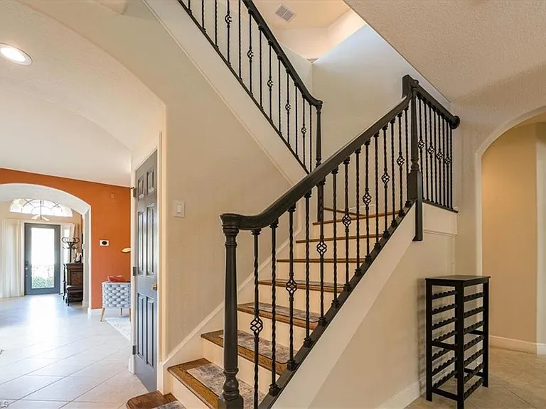 7703 Martino Cir — Photo 20
