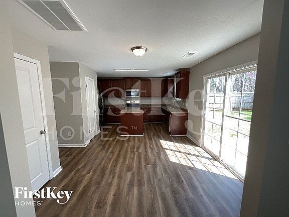 5th image of 1540 Weatherend Dr