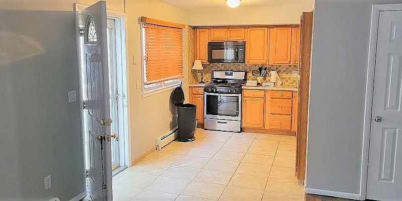 2nd image of 48 Ionia Ave Floor 2