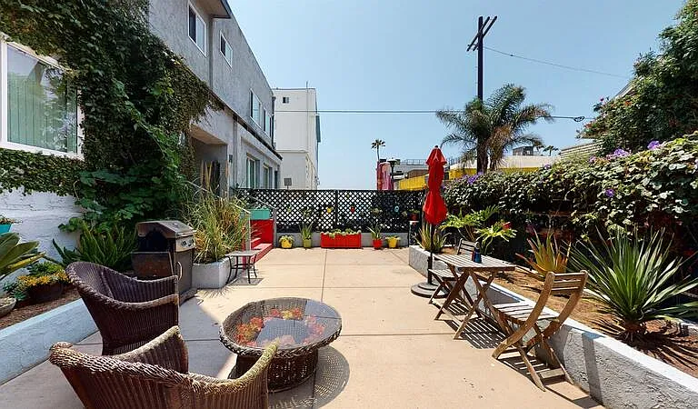 14 Wavecrest Ave #9 — Photo 11