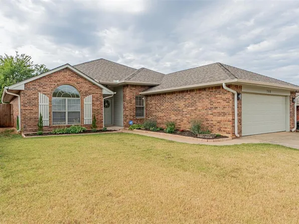 708 Shadowlake Rd, Norman, OK 73071