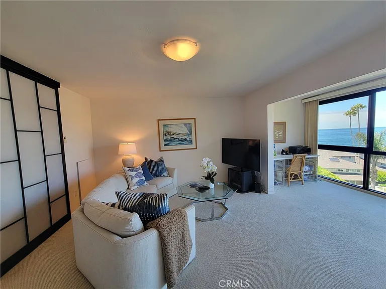 53 Blue Lagoon — Photo 11