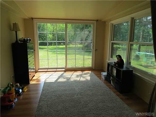 2nd image of 5363 Thompson Rd #1