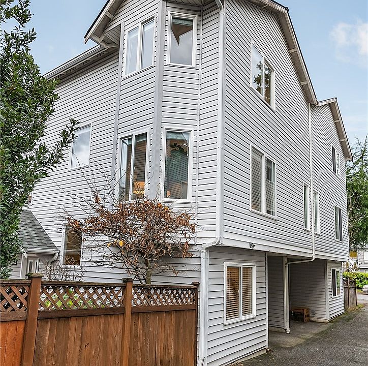 1st image of 11521 28th Avenue NE #B