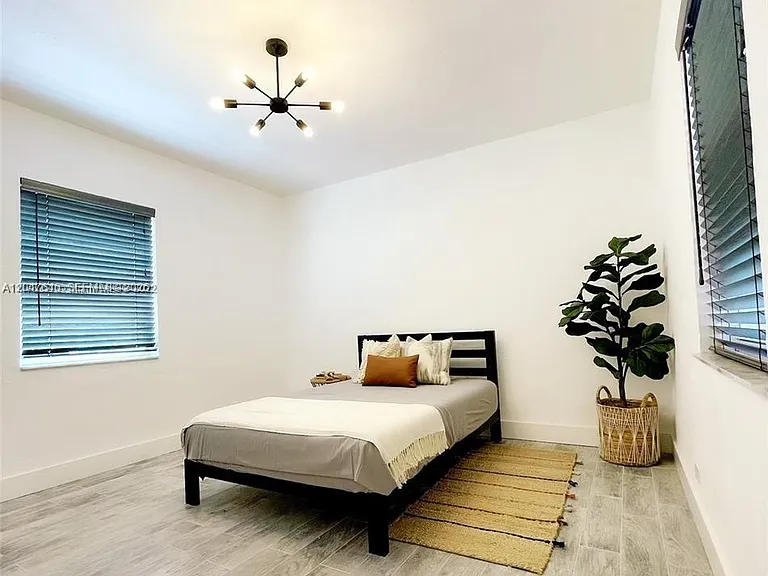 1040 Lenox Ave #1040 — Photo 19