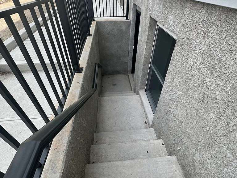 3721 Amboy Rd #1 — Photo 7