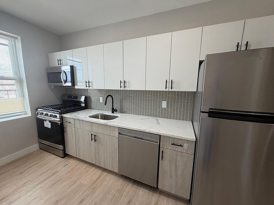1st image of 3716 Kennedy Blvd #44E