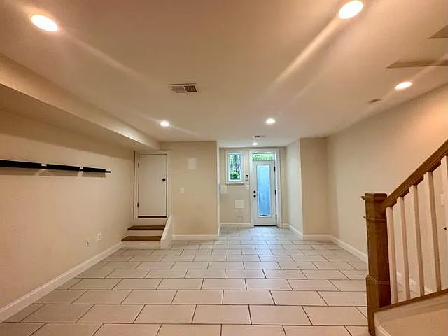 128 Bryant St NW — Photo 5