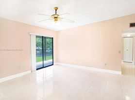 9711 W McNab Rd, Fort Lauderdale, FL
