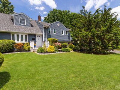 360 Maplewood Ave, Colonia, NJ, 07067