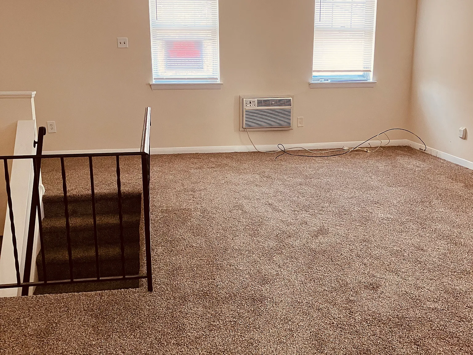 2 bed, 950 sqft, $1,500 — Photo 2