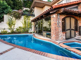 2017 N Sycamore Ave, Los Angeles, CA 90068