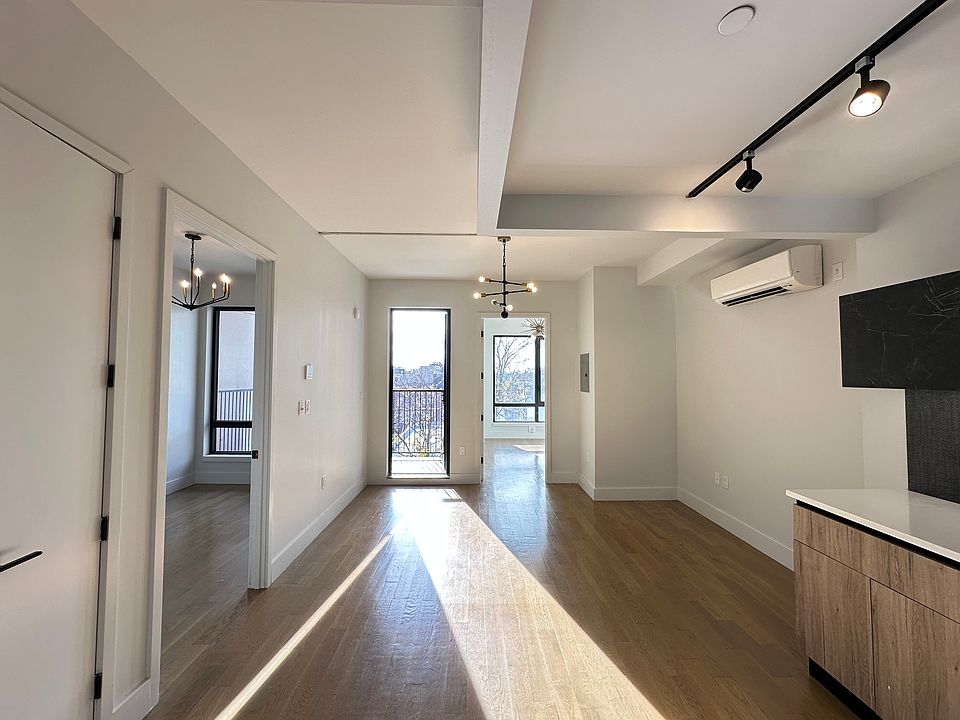 1st image of 880 Rogers Ave #706