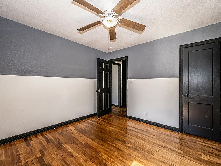 808 NW #H — Photo 11
