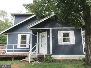 7 Eric Rd, Mullica Hill, NJ 08062