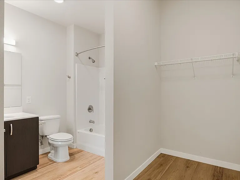 Brookside Apartments — Photo 78
