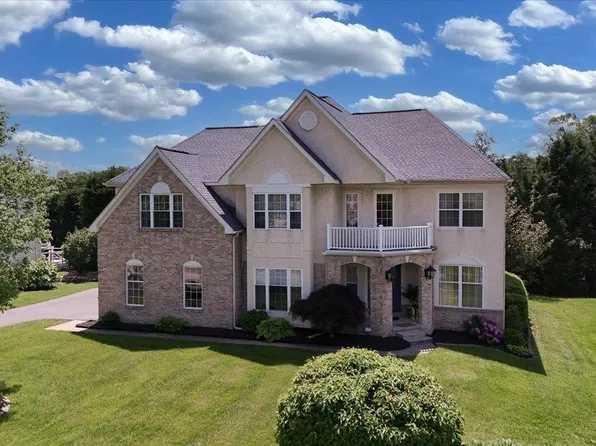 9 Bradley Dr, Wilmington, DE 19803