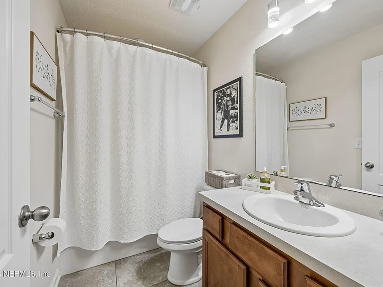 470 Servia Dr — Photo 20