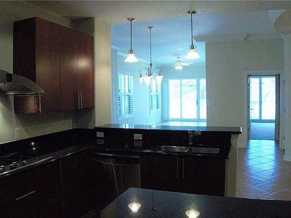 4th image of 1925 S Atlantic Ave APT 203