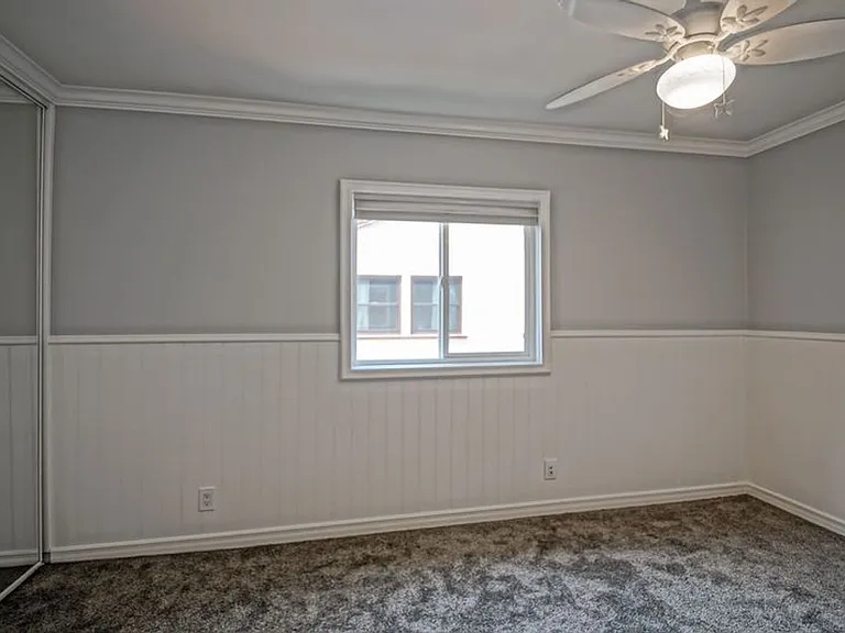 2404 Sebald Ave — Photo 30