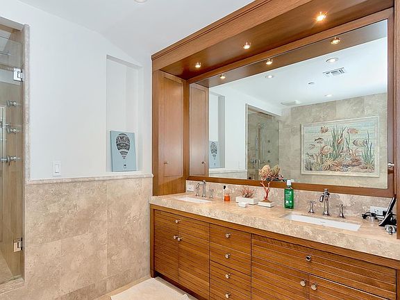 5th image of 2331 Fisher Island Dr