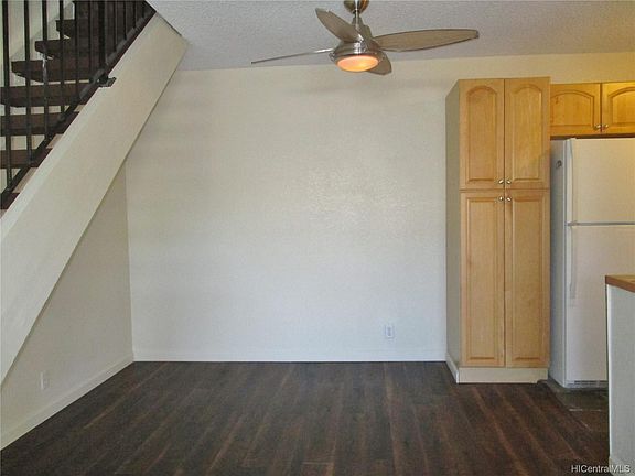 3rd image of 432 Mananai Pl #18B