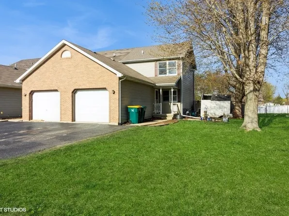 217 Suzy Ct, Plano, IL 60545