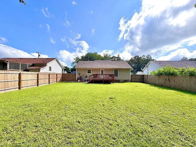 783 Princeton Cir — Photo 19
