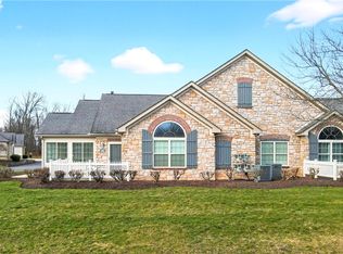 542 Fair Meadow Dr, Washington, PA 15301