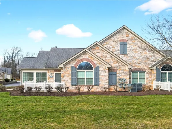 542 Fair Meadow Dr, Washington, PA 15301