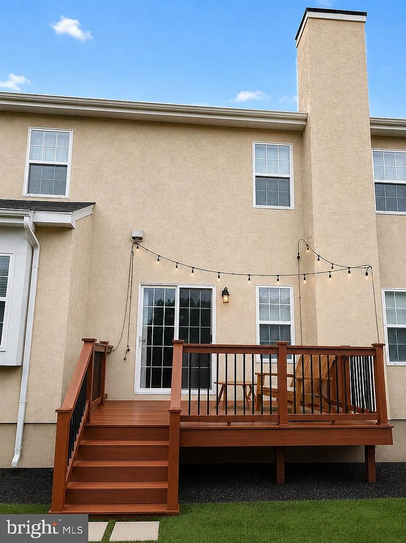 3 bed, 2.5 bath, 1794 sqft, $3,350 — Photo 2