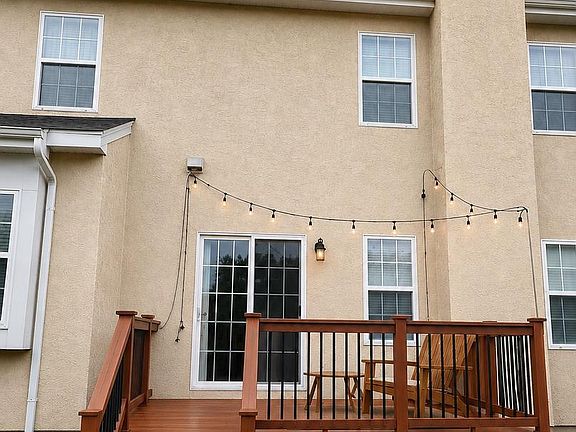 2nd image of 71 Versailles Blvd