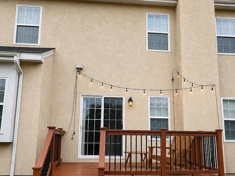 71 Versailles Blvd — Photo 2