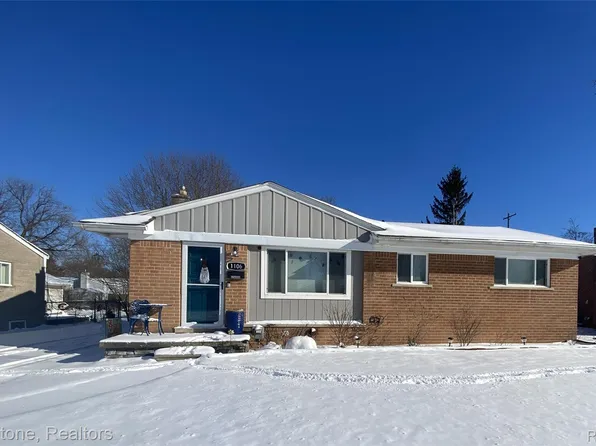 1106 Marion Dr, Holly, MI 48442