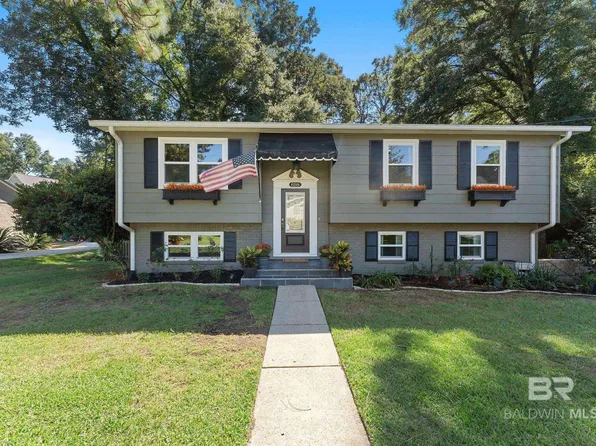 698 Cedar Ave, Fairhope, AL 36532