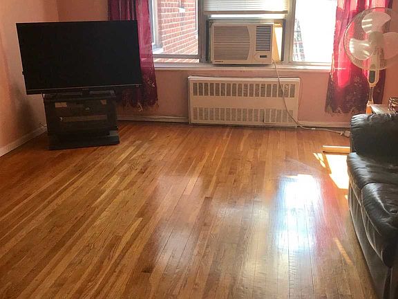 4th image of 1304 Midland Ave APT B55