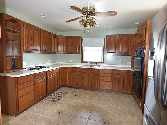 2nd image of 19 Whitehall Ave