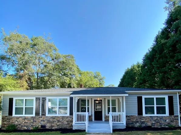 2012 Broad St, Statham, GA 30666