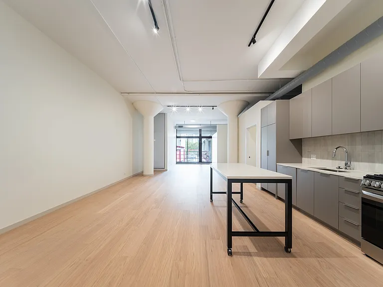Cobbler Square Lofts — Photo 5