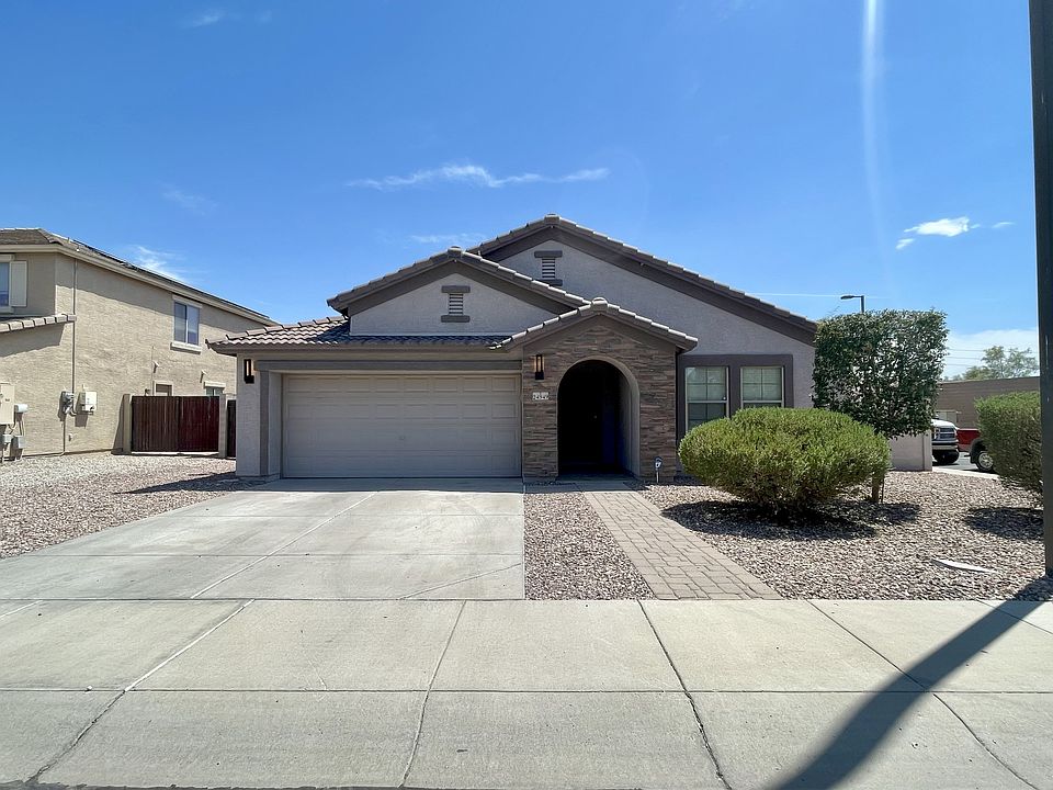 1st image of 24949 W Huntington Dr #1